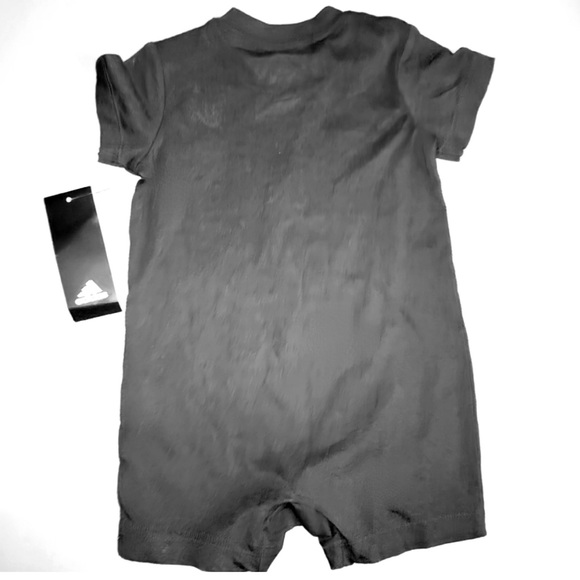 HOST PICK NWT BABY ADIDAS BABY ROMPER BLACK Size 9-12 Months - Picture 6 of 6